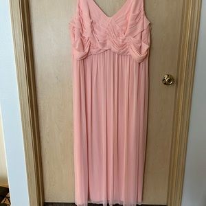 David’s Bridal s24 floor-length bmaids dress in “Bellini” chiffon w/ back sash.